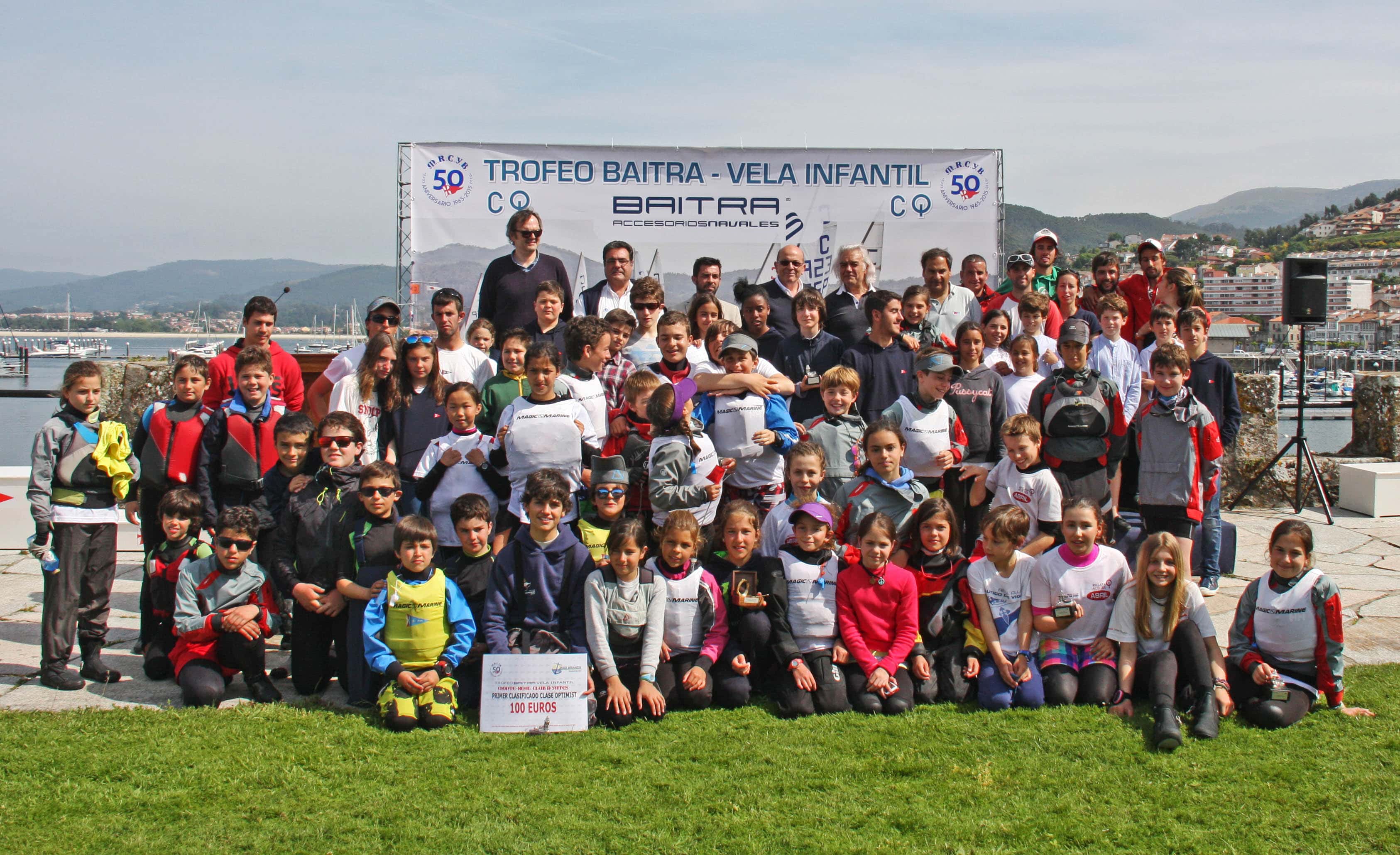 Foto de familia del Trofeo Baitra de Vela Infantil - Foto © Rosana Calvo