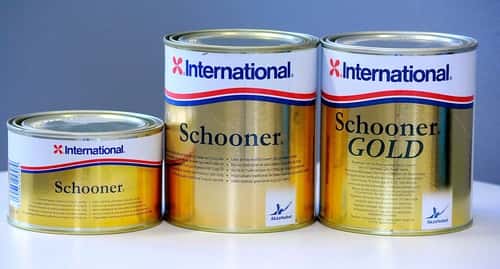 Los Schooner o Schooner Gold, son buenas referencias en este tipo de barnices de aceite modificado.
