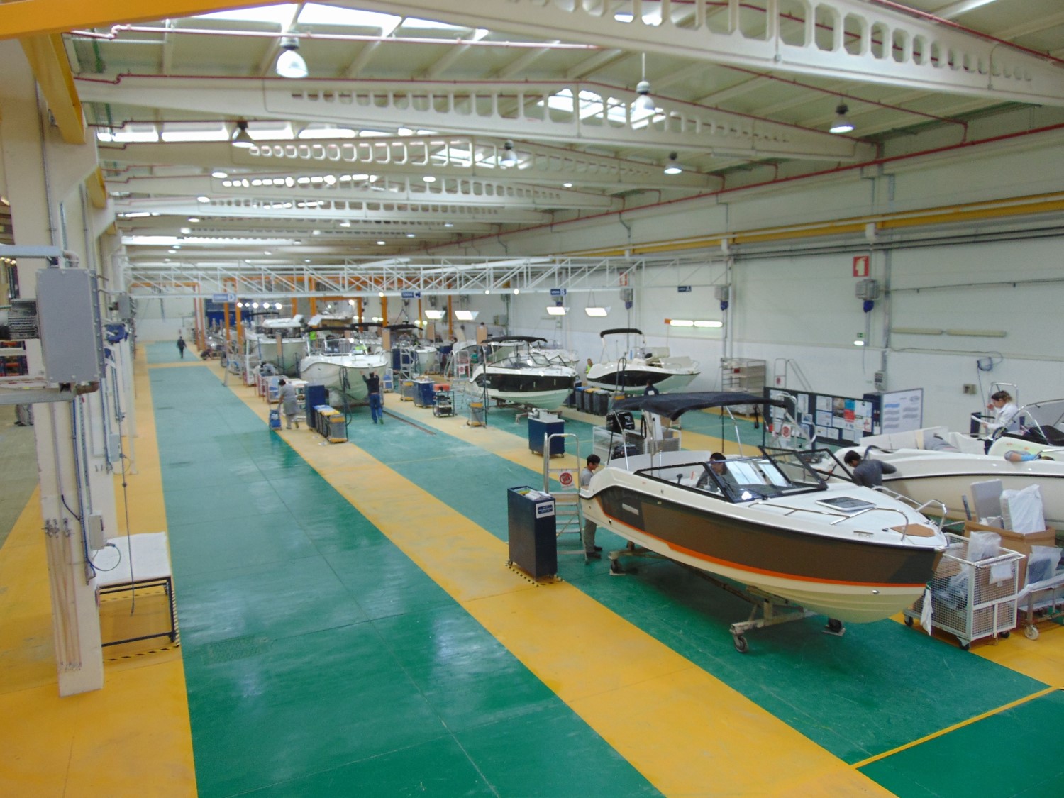 brunswick amplia la capacidad de fabricación de embarcaciones en las instalaciones de vila nova de cerveira, portugal