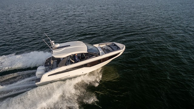 Galeon 325 GTO European Powerboat of the Year 2022
