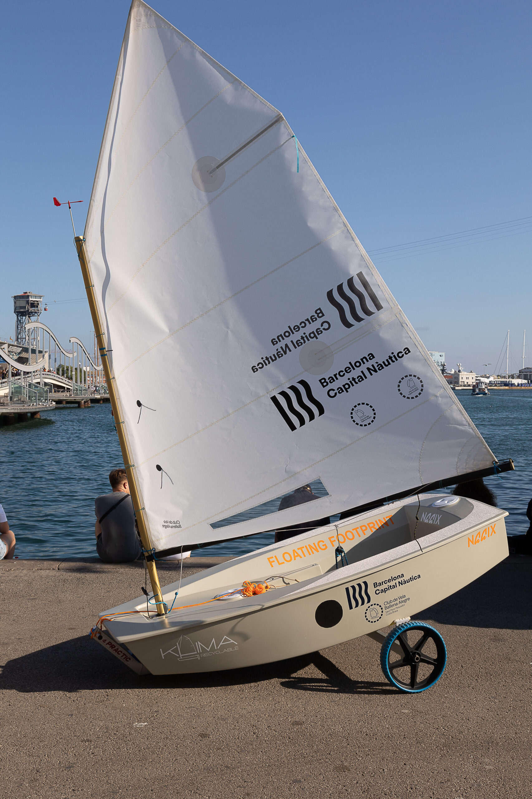 Fundació Barcelona Capital Nàutica: Primer barco de iniciación sostenible