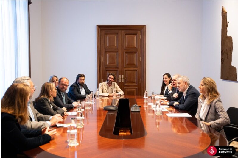 Encuentro del Barcelona Clúster Nàutic con el Alcalde de Barcelona, Jaume Collboni
